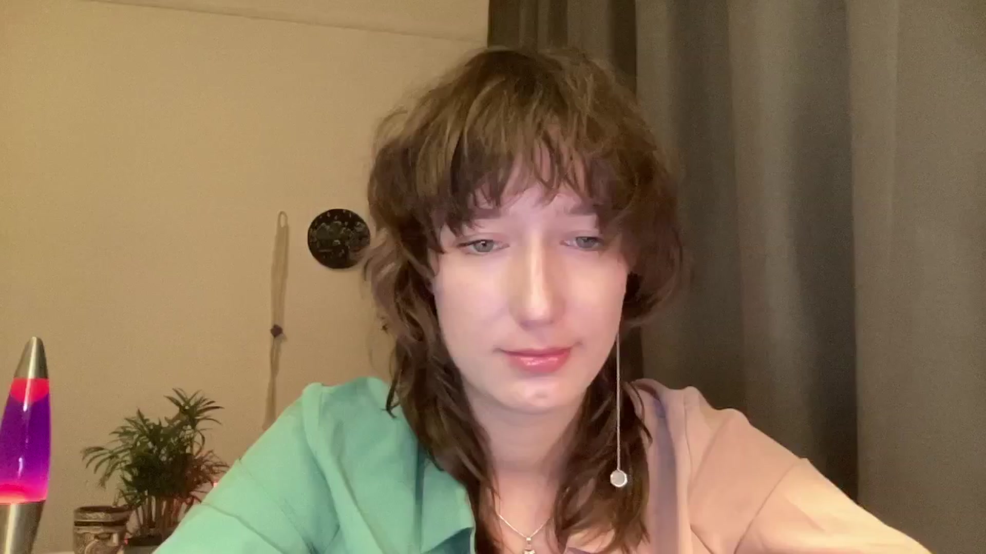 Gallery image thumbnail from LoooneyTunes's myfreecams stream on, 11/03/2024, 18:32 image 20 of 20