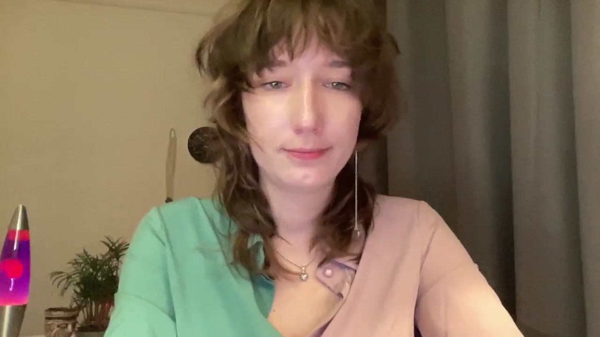 Gallery image thumbnail from LoooneyTunes's myfreecams stream on, 11/03/2024, 20:38 image 7 of 20