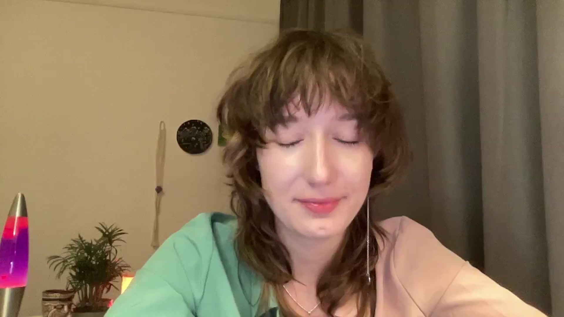 Gallery image thumbnail from LoooneyTunes's myfreecams stream on, 11/03/2024, 20:38 image 10 of 20
