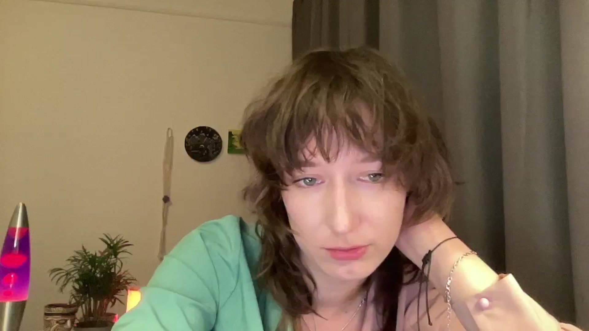 Gallery image thumbnail from LoooneyTunes's myfreecams stream on, 11/03/2024, 20:38 image 11 of 20