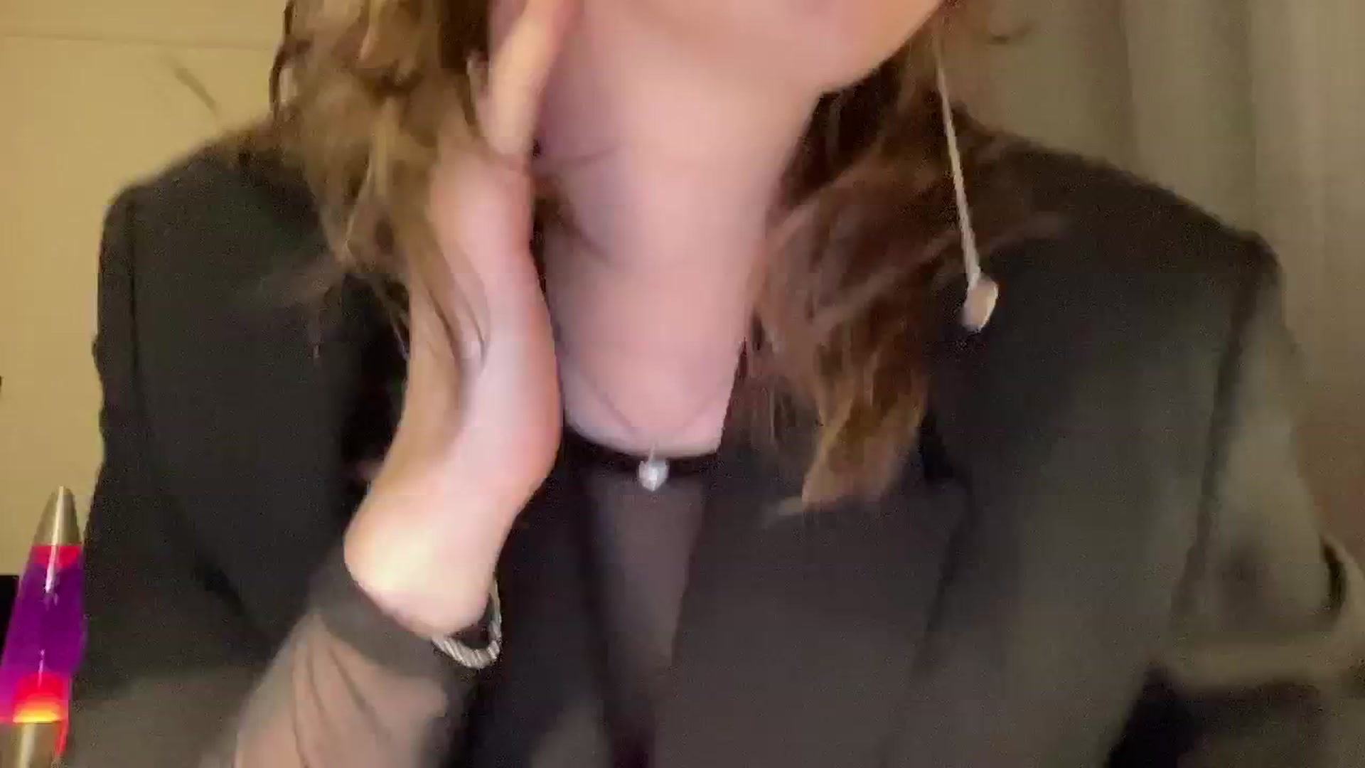 Gallery image thumbnail from LoooneyTunes's myfreecams stream on, 11/07/2024, 16:26 image 12 of 20