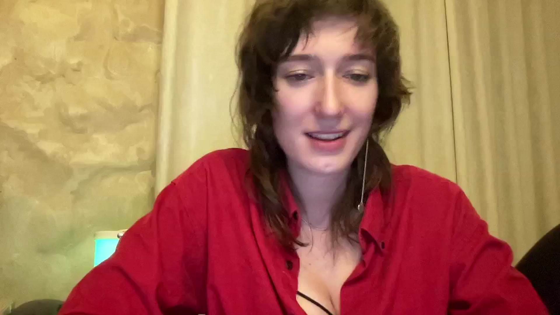 Gallery image thumbnail from LoooneyTunes's myfreecams stream on, 11/27/2024, 21:41 image 18 of 20