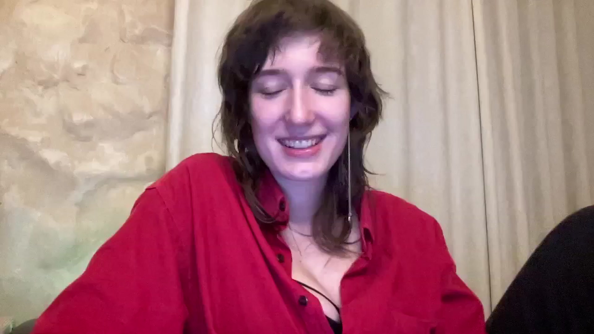 Gallery image thumbnail from LoooneyTunes's myfreecams stream on, 11/27/2024, 21:41 image 20 of 20