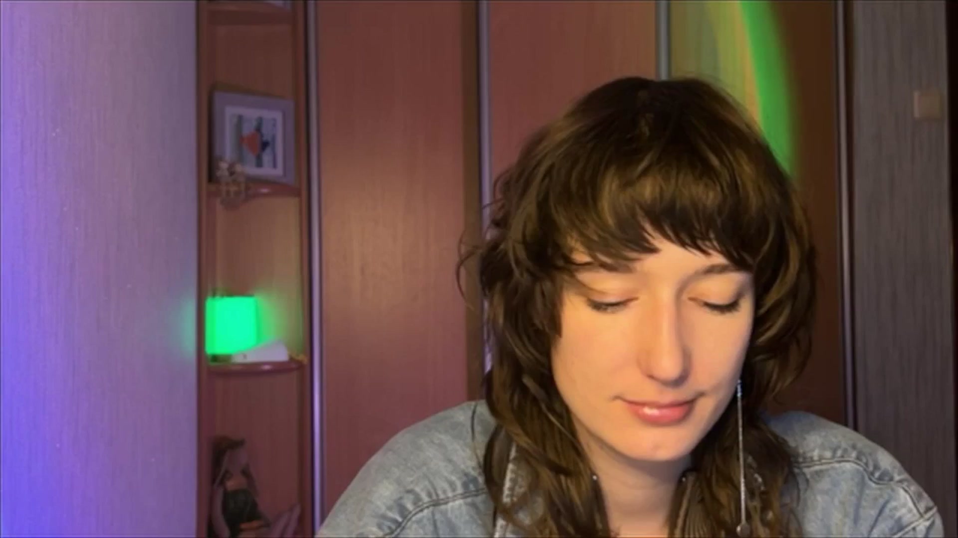 Gallery image thumbnail from LoooneyTunes's myfreecams stream on, 12/19/2024, 22:29 image 16 of 20