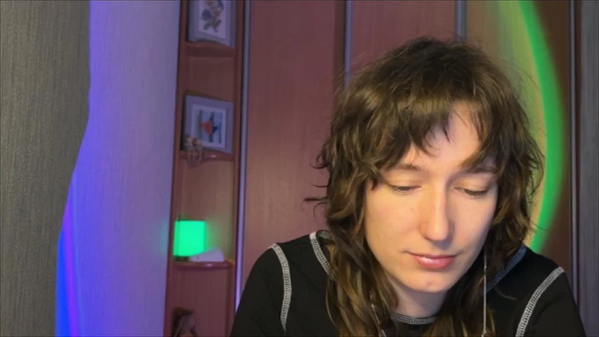 Gallery image thumbnail from LoooneyTunes's myfreecams stream on, 12/21/2024, 23:52 image 5 of 20