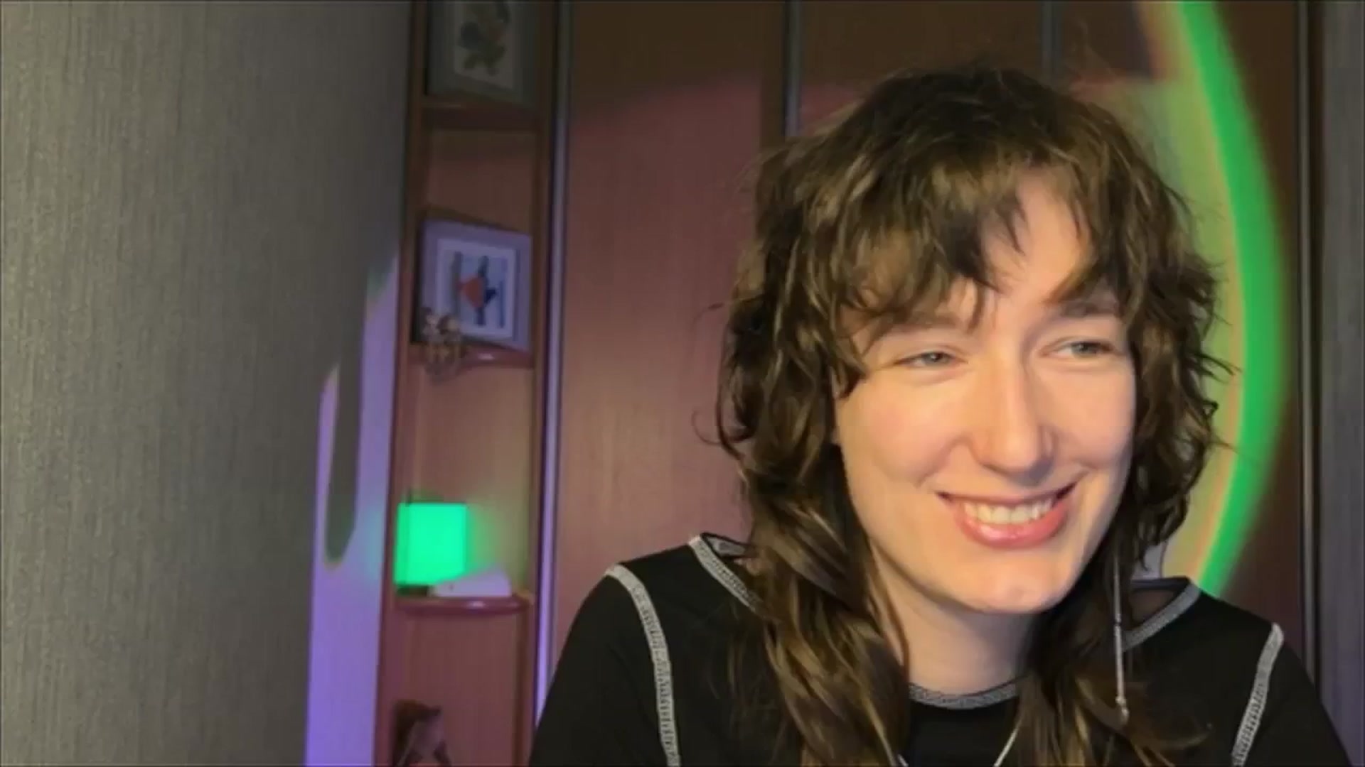 Gallery image thumbnail from LoooneyTunes's myfreecams stream on, 12/21/2024, 23:52 image 16 of 20