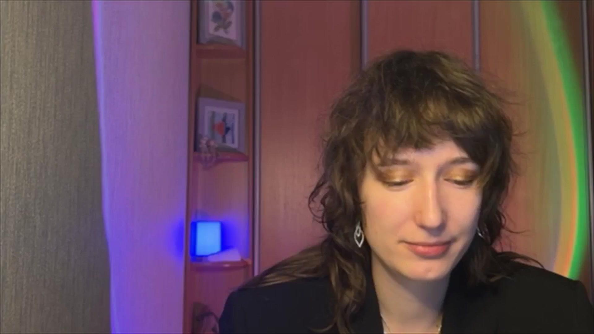 Gallery image thumbnail from LoooneyTunes's myfreecams stream on, 12/31/2024, 16:27 image 10 of 20