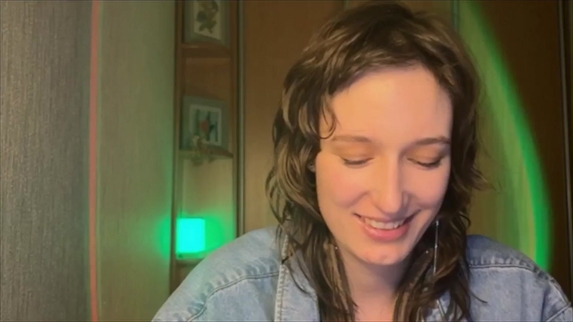 Gallery image thumbnail from LoooneyTunes's myfreecams stream on, 01/19/2025, 24:06 image 13 of 20