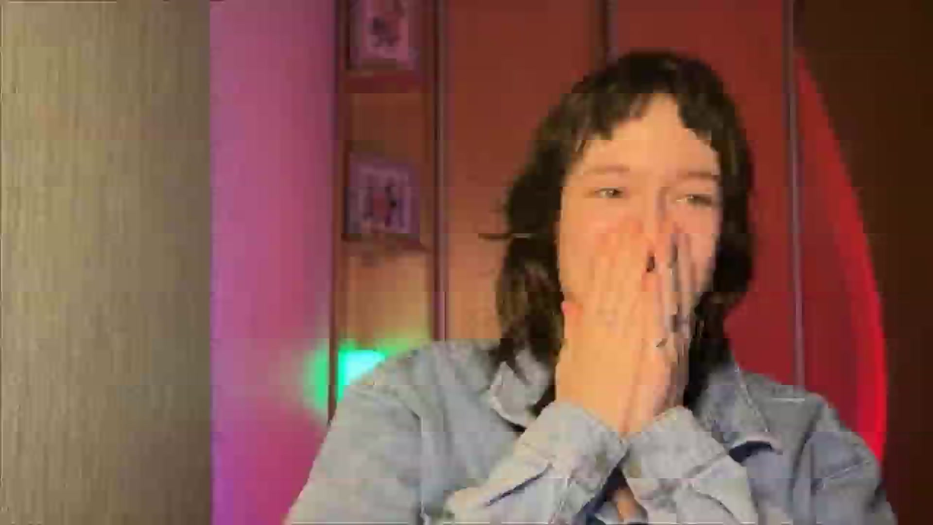 Gallery image thumbnail from LoooneyTunes's myfreecams stream on, 01/20/2025, 22:33 image 14 of 20