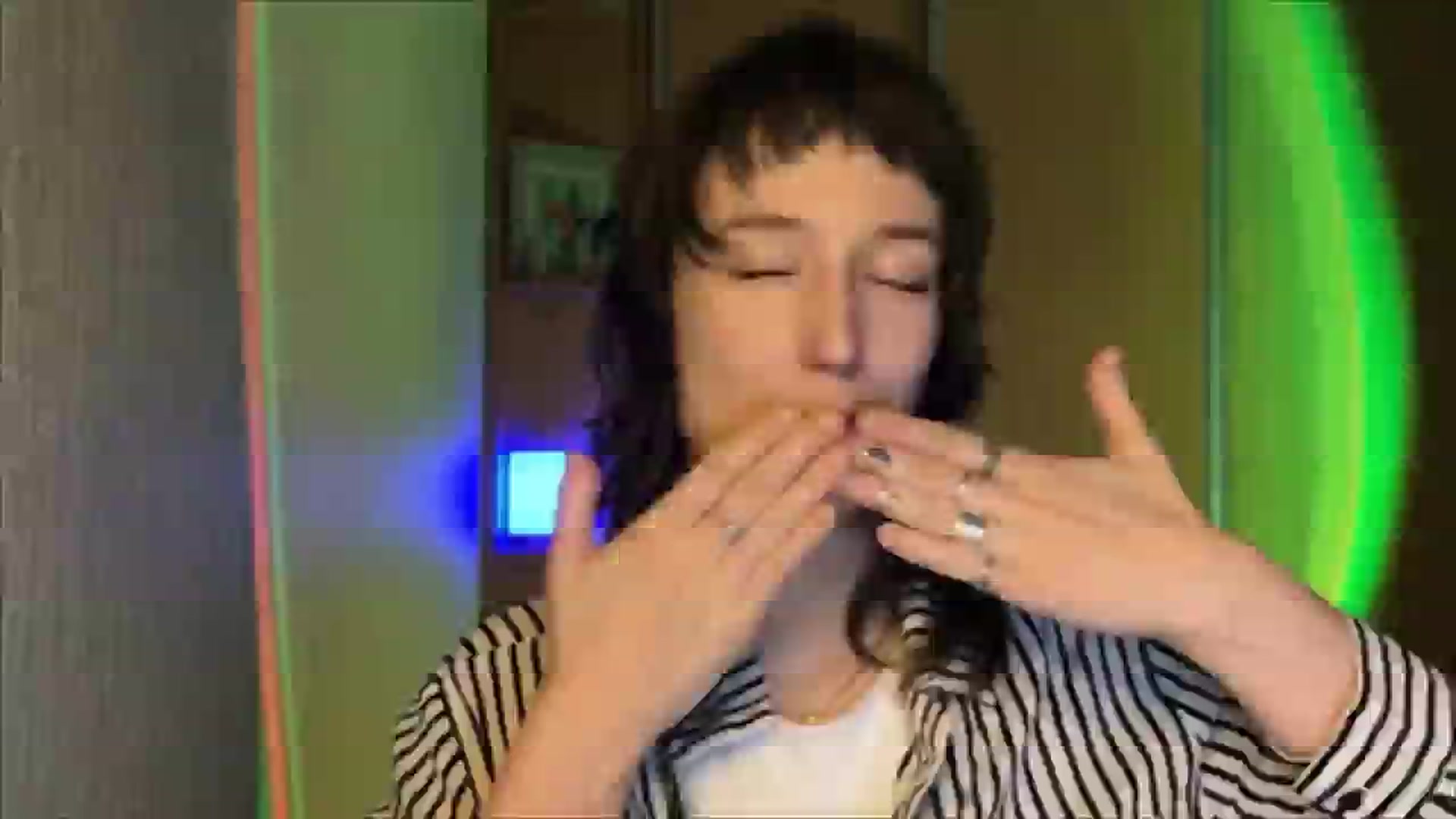 Gallery image thumbnail from LoooneyTunes's myfreecams stream on, 01/26/2025, 23:54 image 13 of 20
