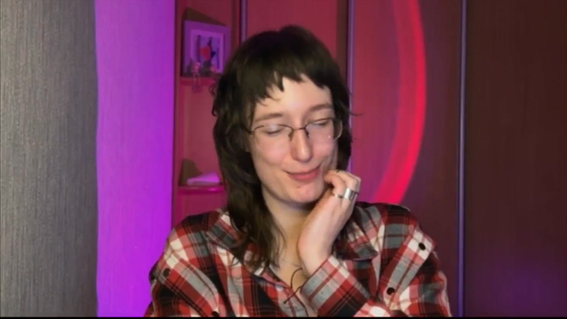 Gallery image thumbnail from LoooneyTunes's myfreecams stream on, 01/29/2025, 19:03 image 6 of 20