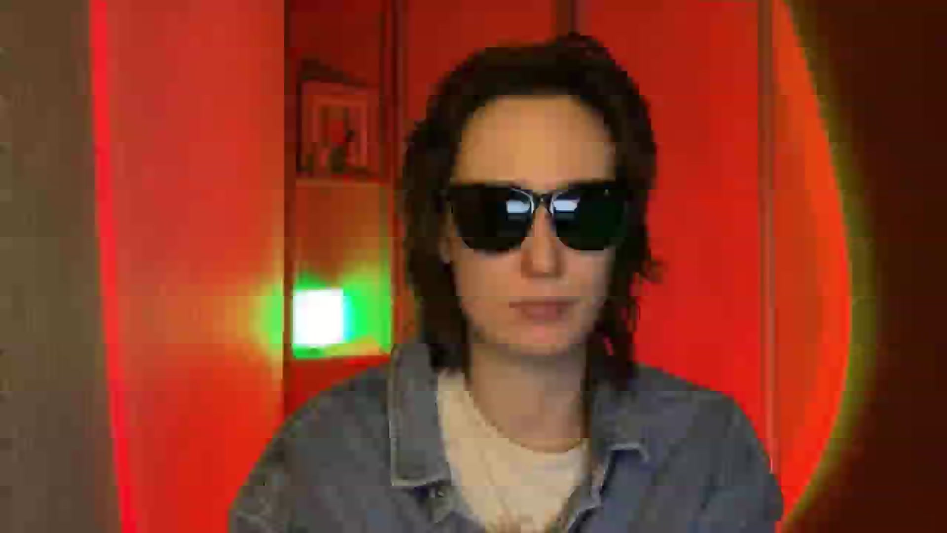 Gallery image thumbnail from LoooneyTunes's myfreecams stream on, 02/01/2025, 16:50 image 19 of 20