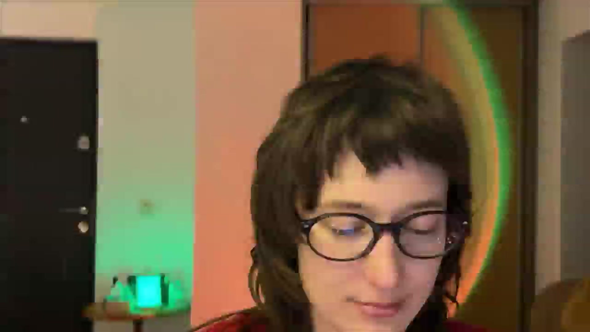 Gallery image thumbnail from LoooneyTunes's myfreecams stream on, 02/11/2025, 20:57 image 17 of 20