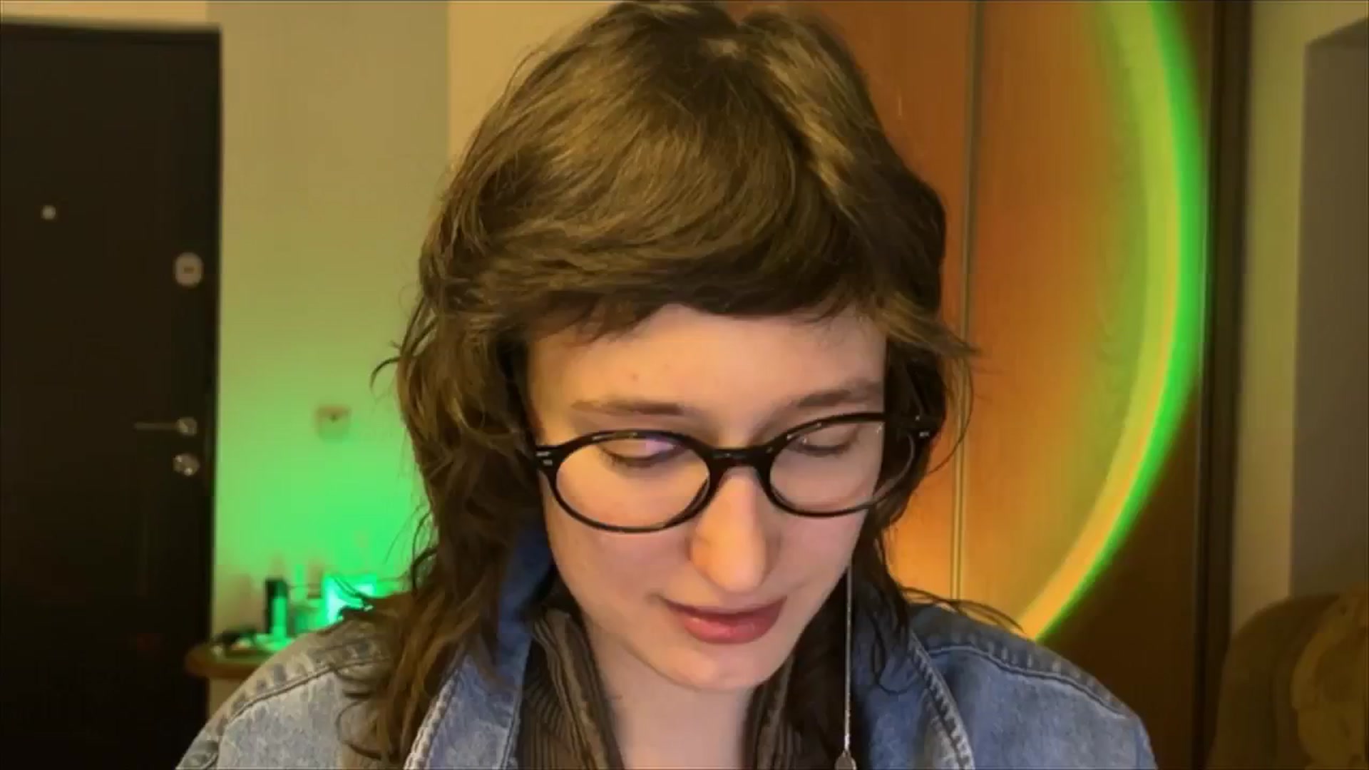 Gallery image thumbnail from LoooneyTunes's myfreecams stream on, 02/13/2025, 19:40 image 11 of 20