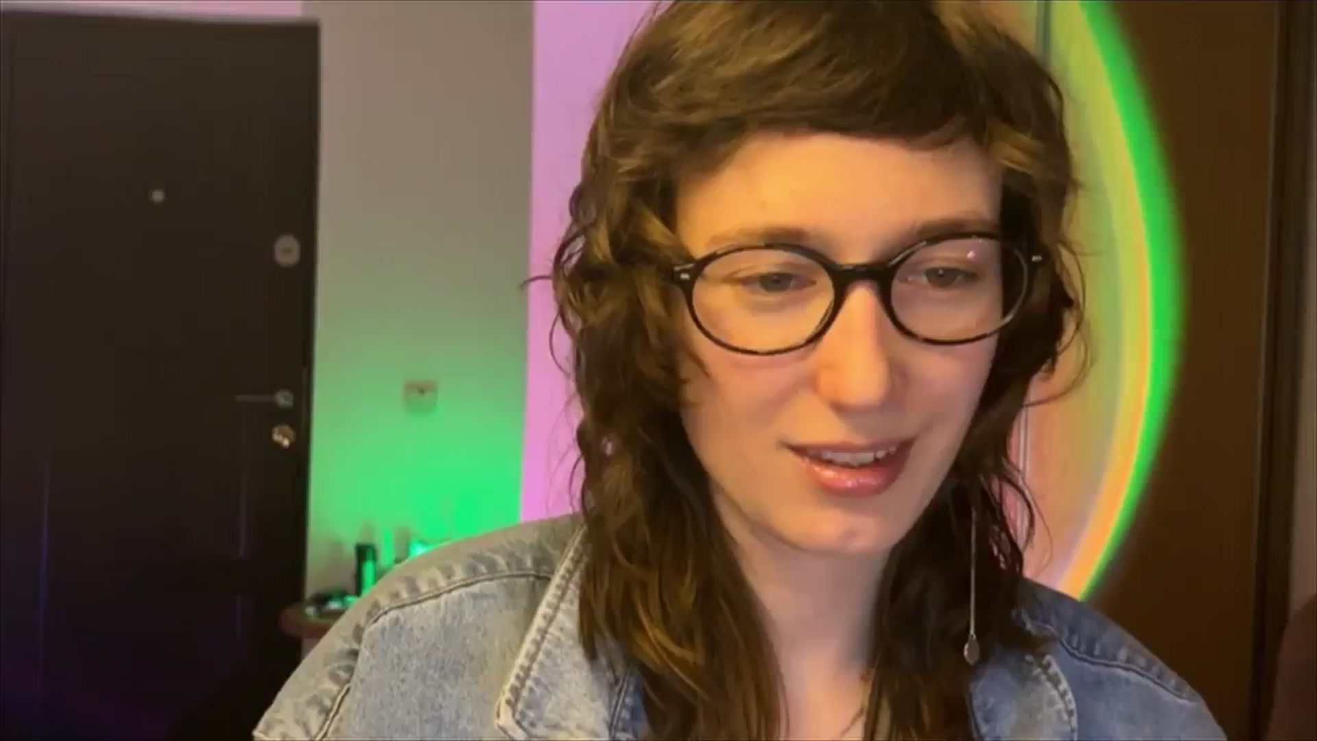 Gallery image thumbnail from LoooneyTunes's myfreecams stream on, 02/13/2025, 20:26 image 9 of 20