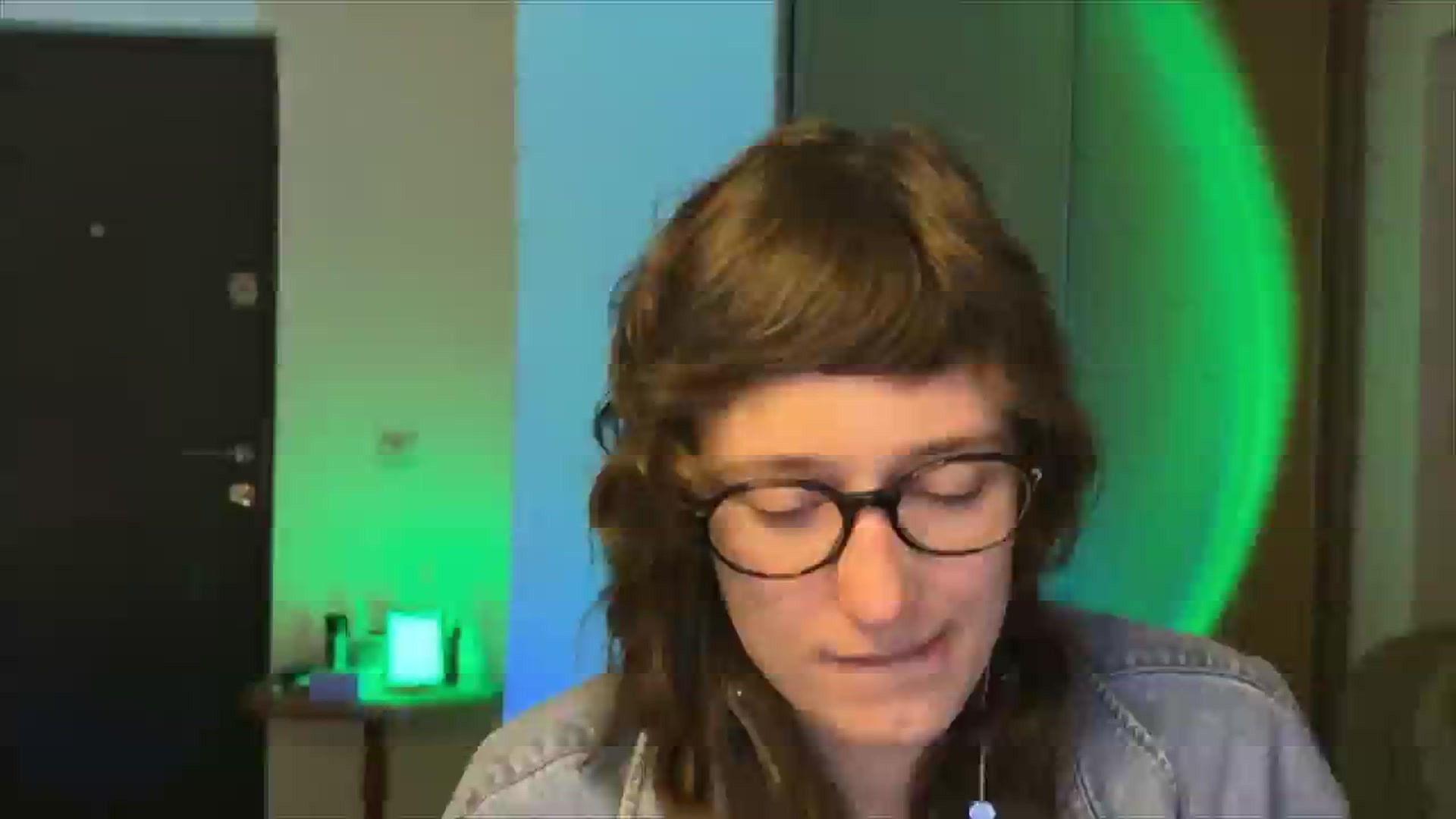 Gallery image thumbnail from LoooneyTunes's myfreecams stream on, 02/14/2025, 24:34 image 4 of 20
