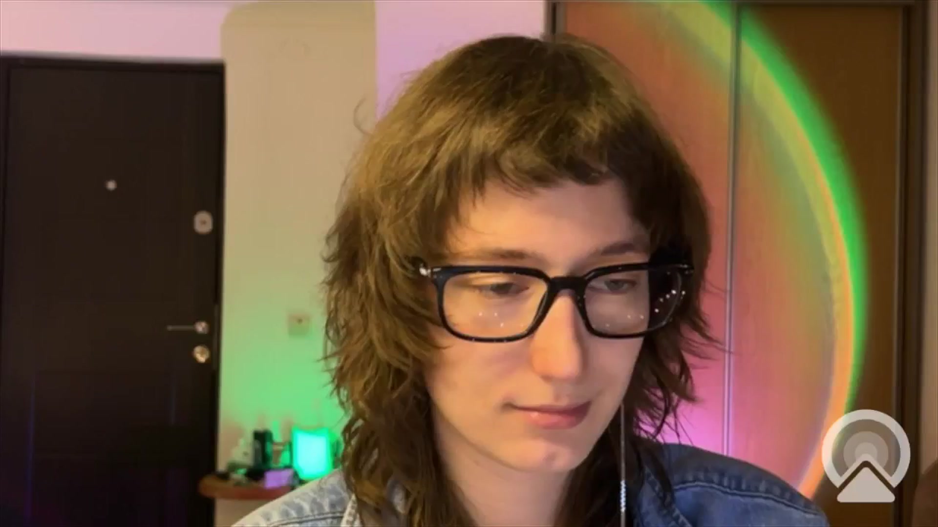 Gallery image thumbnail from LoooneyTunes's myfreecams stream on, 02/17/2025, 19:39 image 19 of 20
