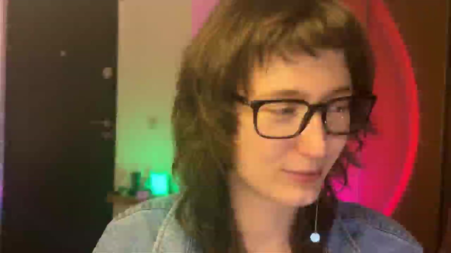 Gallery image thumbnail from LoooneyTunes's myfreecams stream on, 02/17/2025, 21:05 image 2 of 20