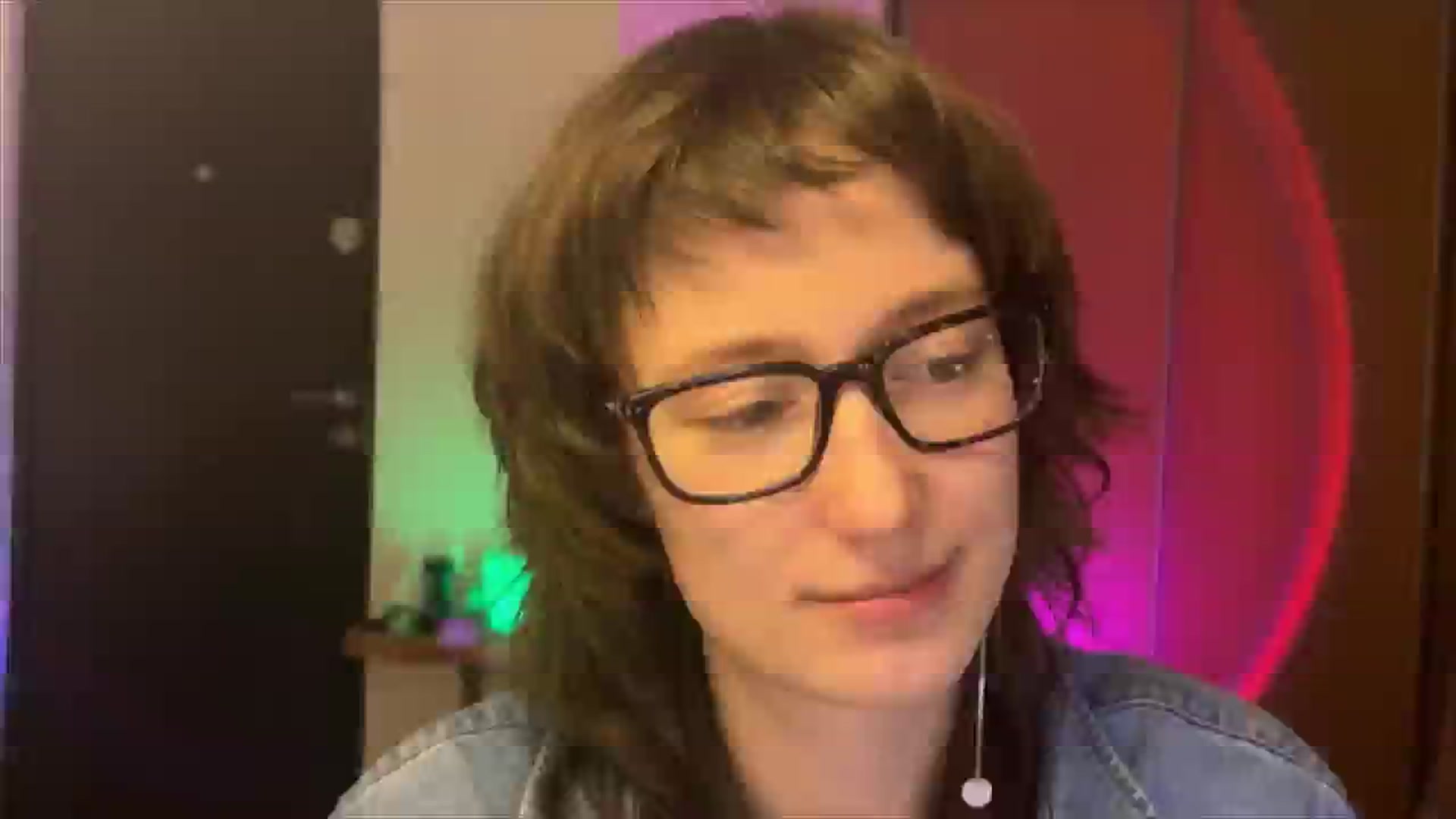 Gallery image thumbnail from LoooneyTunes's myfreecams stream on, 02/17/2025, 21:05 image 1 of 20