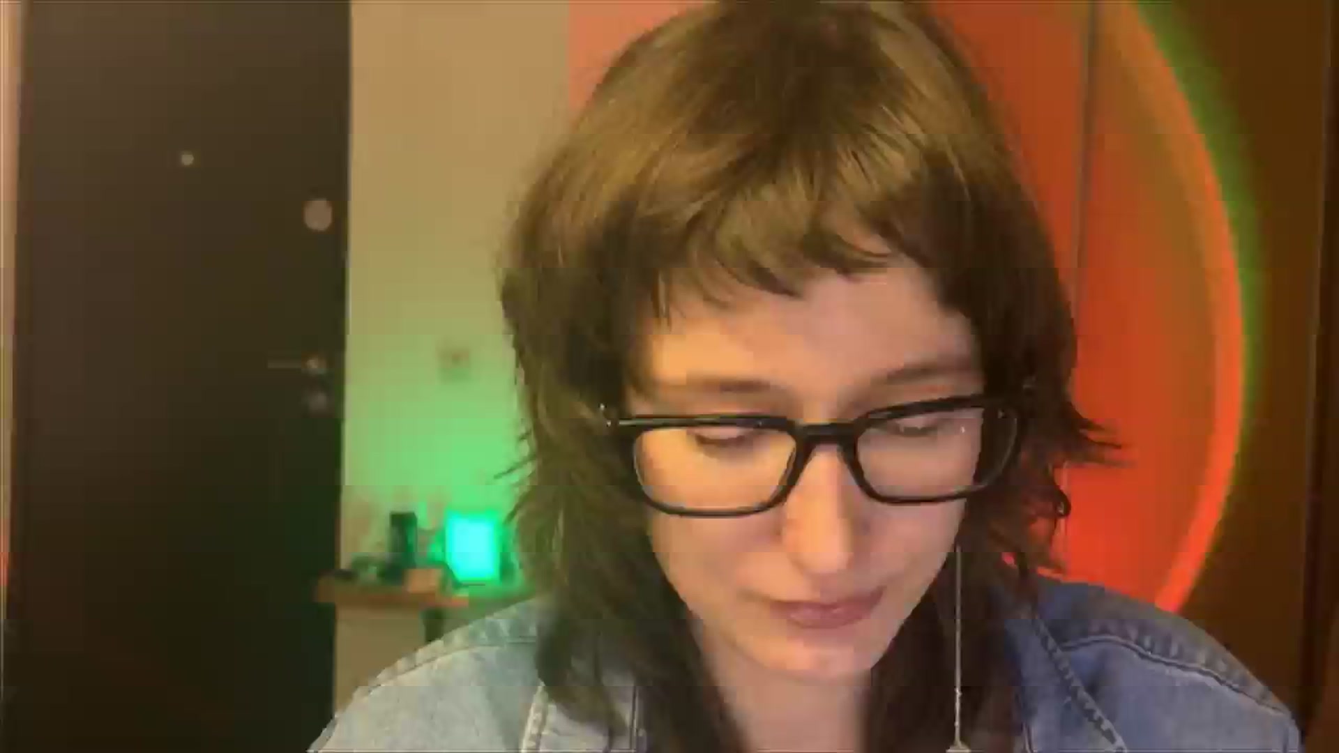Gallery image thumbnail from LoooneyTunes's myfreecams stream on, 02/17/2025, 21:05 image 7 of 20