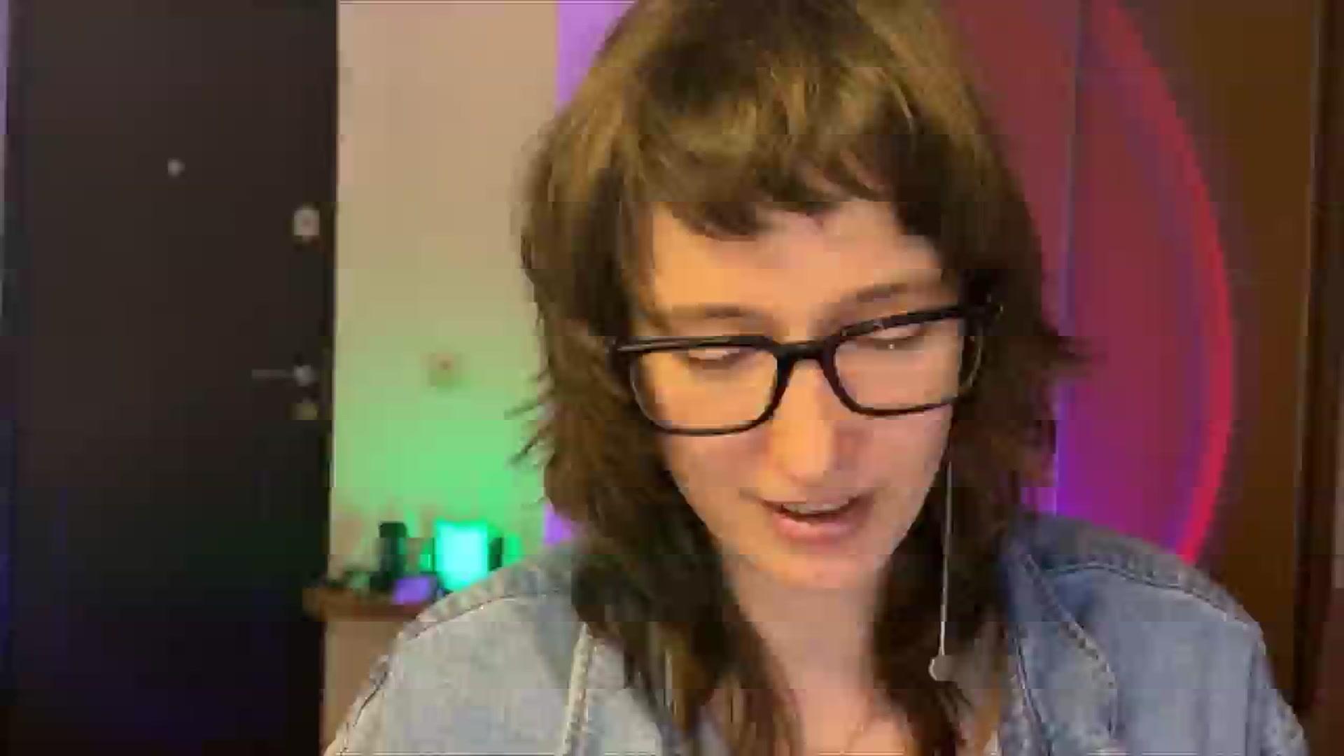 Gallery image thumbnail from LoooneyTunes's myfreecams stream on, 02/17/2025, 21:05 image 20 of 20