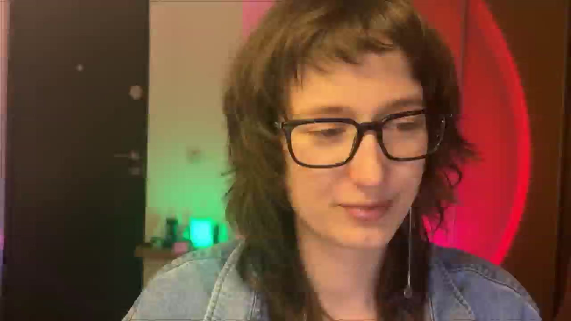 Gallery image thumbnail from LoooneyTunes's myfreecams stream on, 02/17/2025, 21:05 image 3 of 20