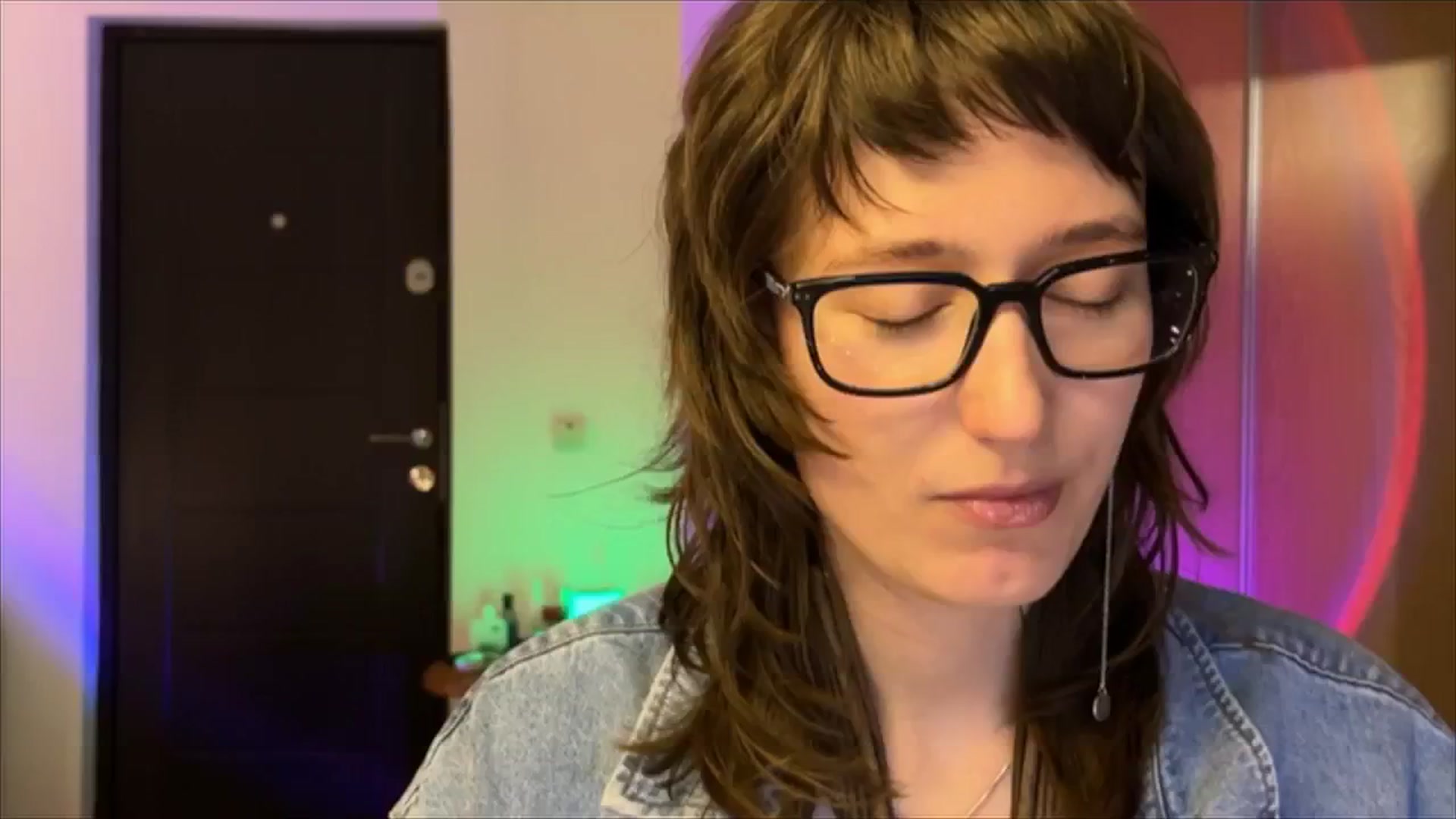 Gallery image thumbnail from LoooneyTunes's myfreecams stream on, 02/19/2025, 16:55 image 13 of 20