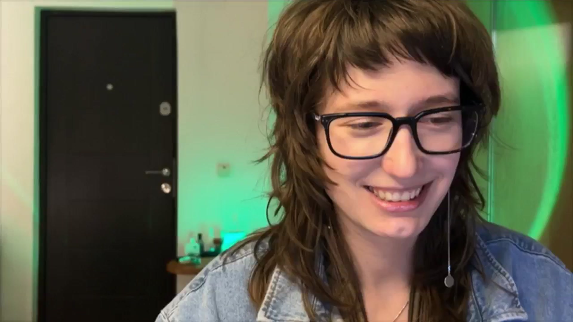 Gallery image thumbnail from LoooneyTunes's myfreecams stream on, 02/19/2025, 16:55 image 19 of 20
