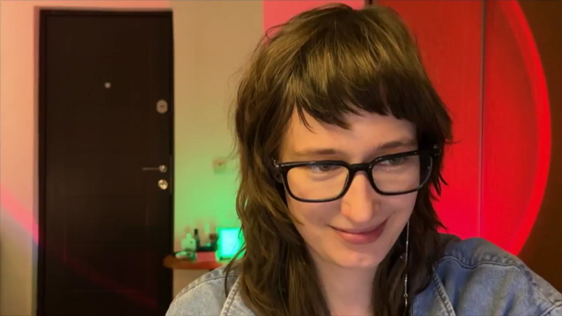 Gallery image thumbnail from LoooneyTunes's myfreecams stream on, 02/19/2025, 18:19 image 16 of 20