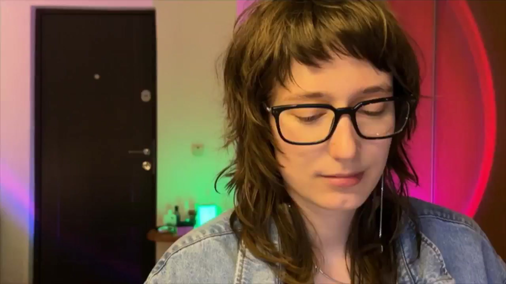 Gallery image thumbnail from LoooneyTunes's myfreecams stream on, 02/19/2025, 18:19 image 3 of 20