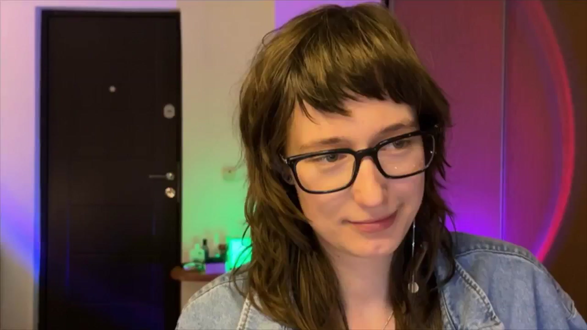 Gallery image thumbnail from LoooneyTunes's myfreecams stream on, 02/19/2025, 18:19 image 17 of 20