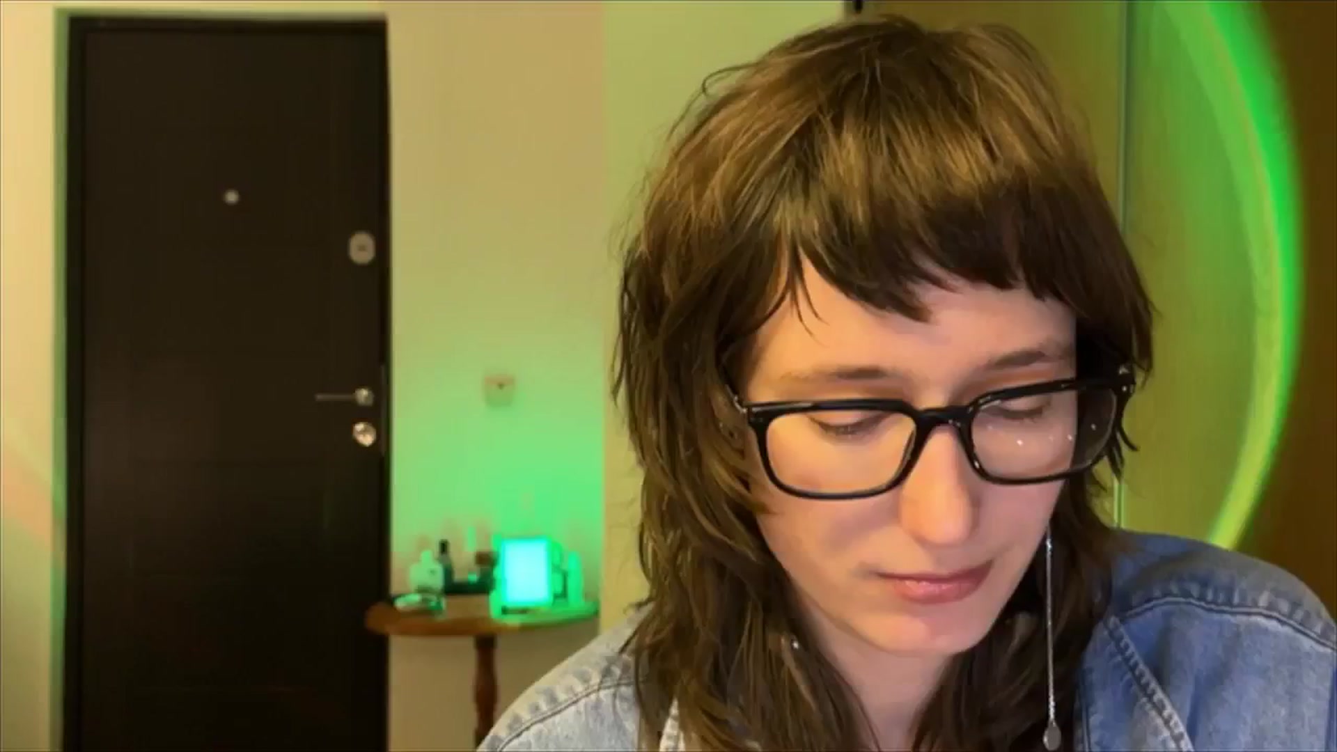 Gallery image thumbnail from LoooneyTunes's myfreecams stream on, 02/19/2025, 18:44 image 12 of 20
