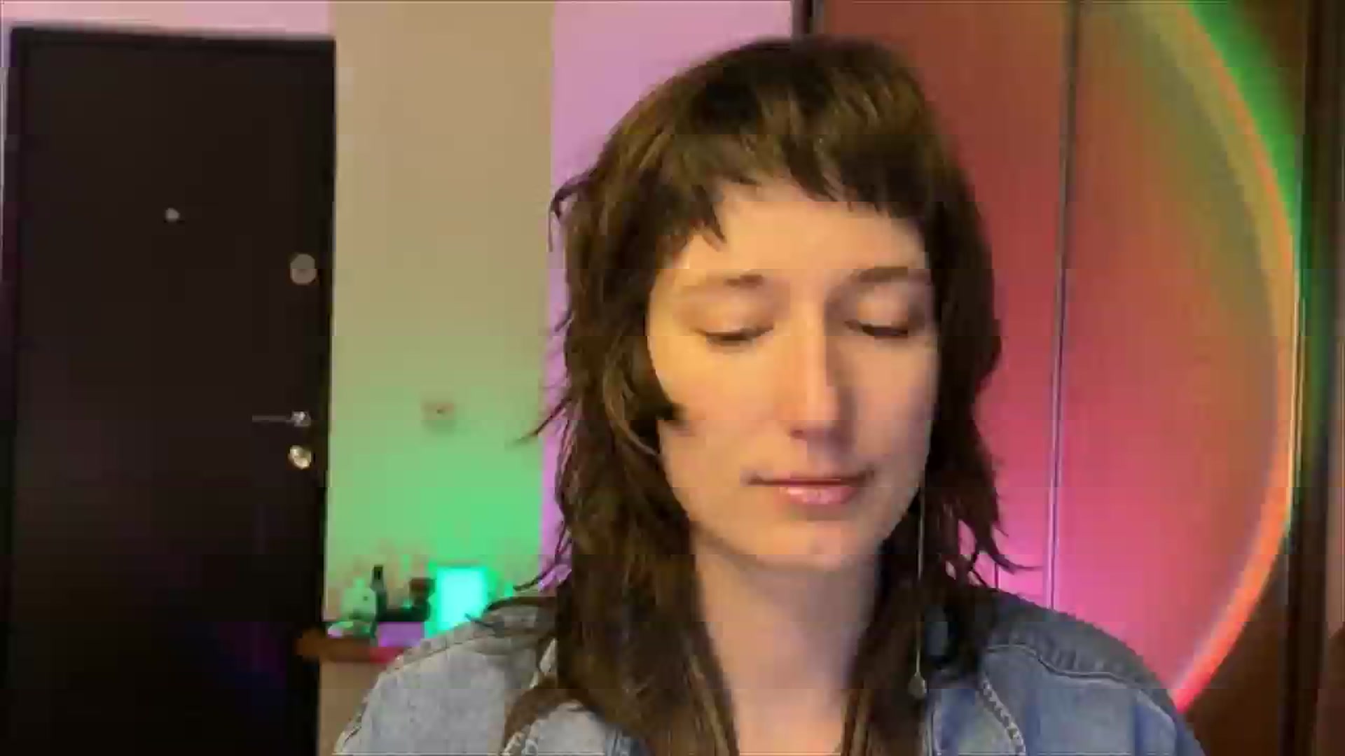 Gallery image thumbnail from LoooneyTunes's myfreecams stream on, 02/19/2025, 20:15 image 4 of 20