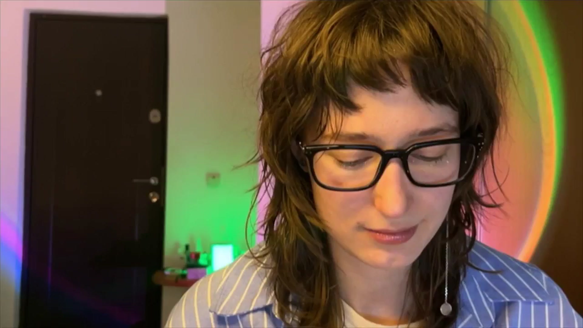 Gallery image thumbnail from LoooneyTunes's myfreecams stream on, 02/21/2025, 20:28 image 3 of 20