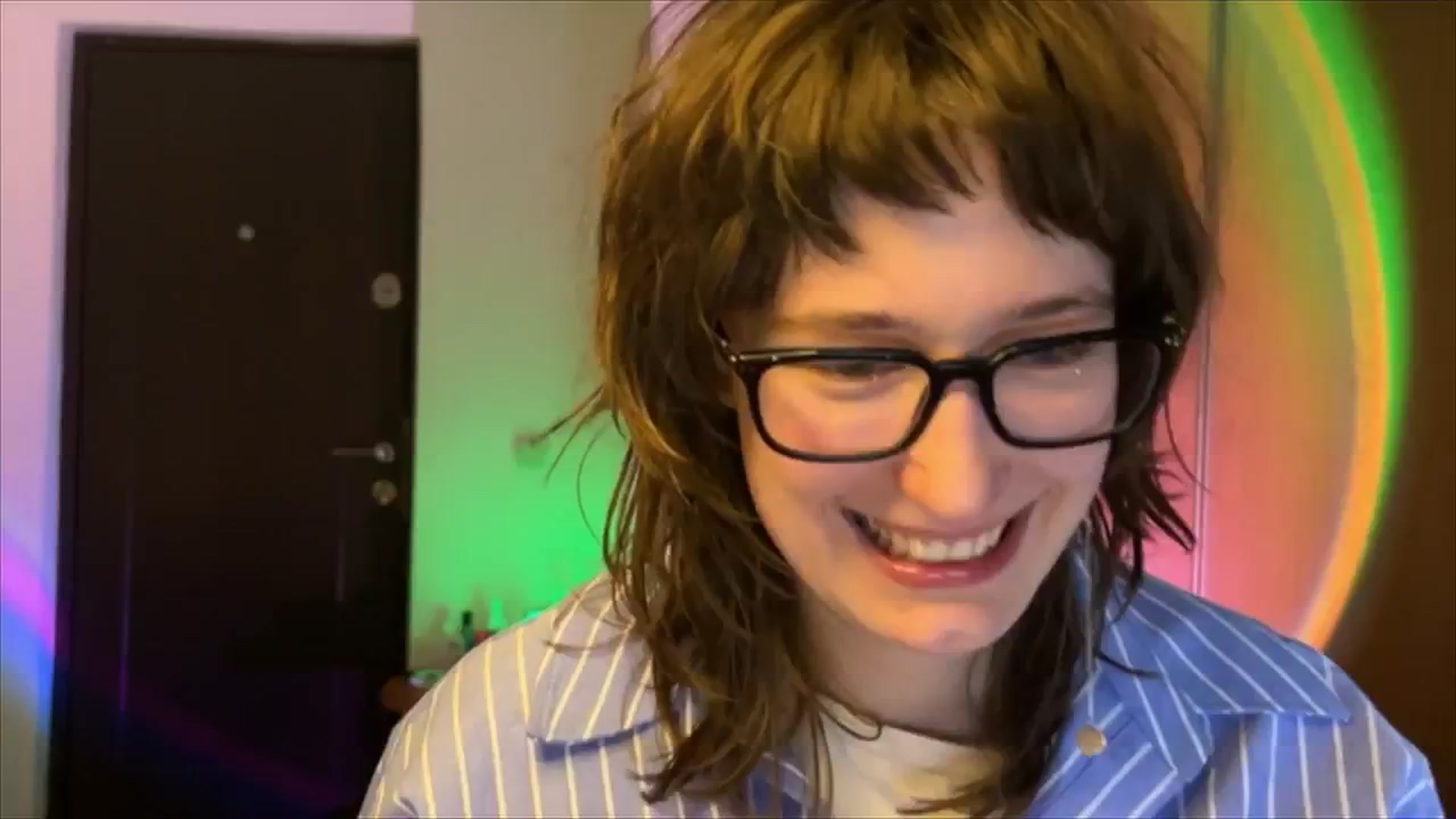Gallery image thumbnail from LoooneyTunes's myfreecams stream on, 02/21/2025, 20:28 image 10 of 20