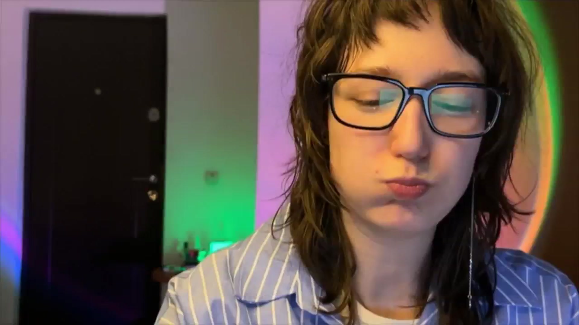 Gallery image thumbnail from LoooneyTunes's myfreecams stream on, 02/21/2025, 20:28 image 7 of 20