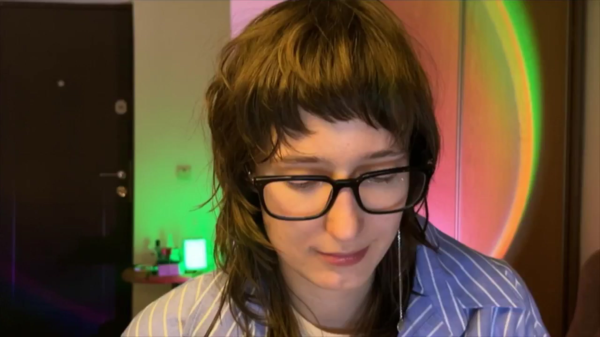 Gallery image thumbnail from LoooneyTunes's myfreecams stream on, 02/21/2025, 21:34 image 19 of 20