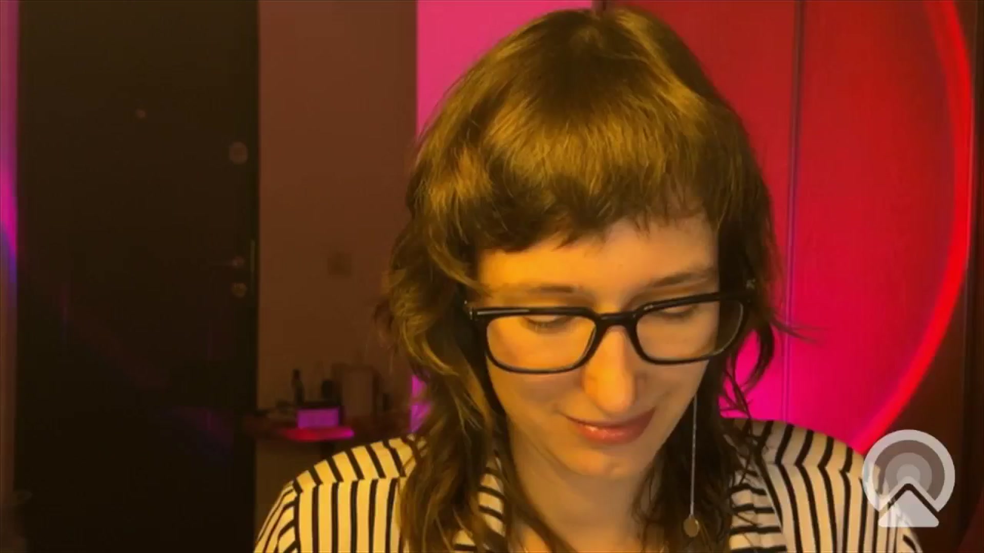 Gallery image thumbnail from LoooneyTunes's myfreecams stream on, 02/22/2025, 19:09 image 14 of 20