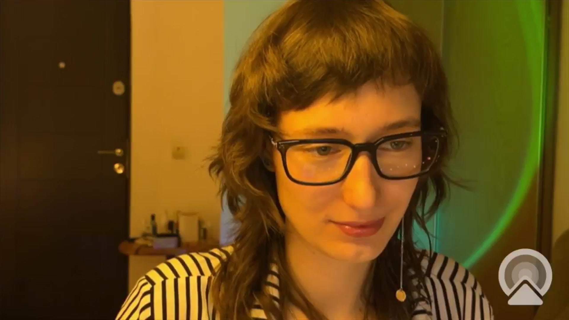 Gallery image thumbnail from LoooneyTunes's myfreecams stream on, 02/22/2025, 19:09 image 10 of 20