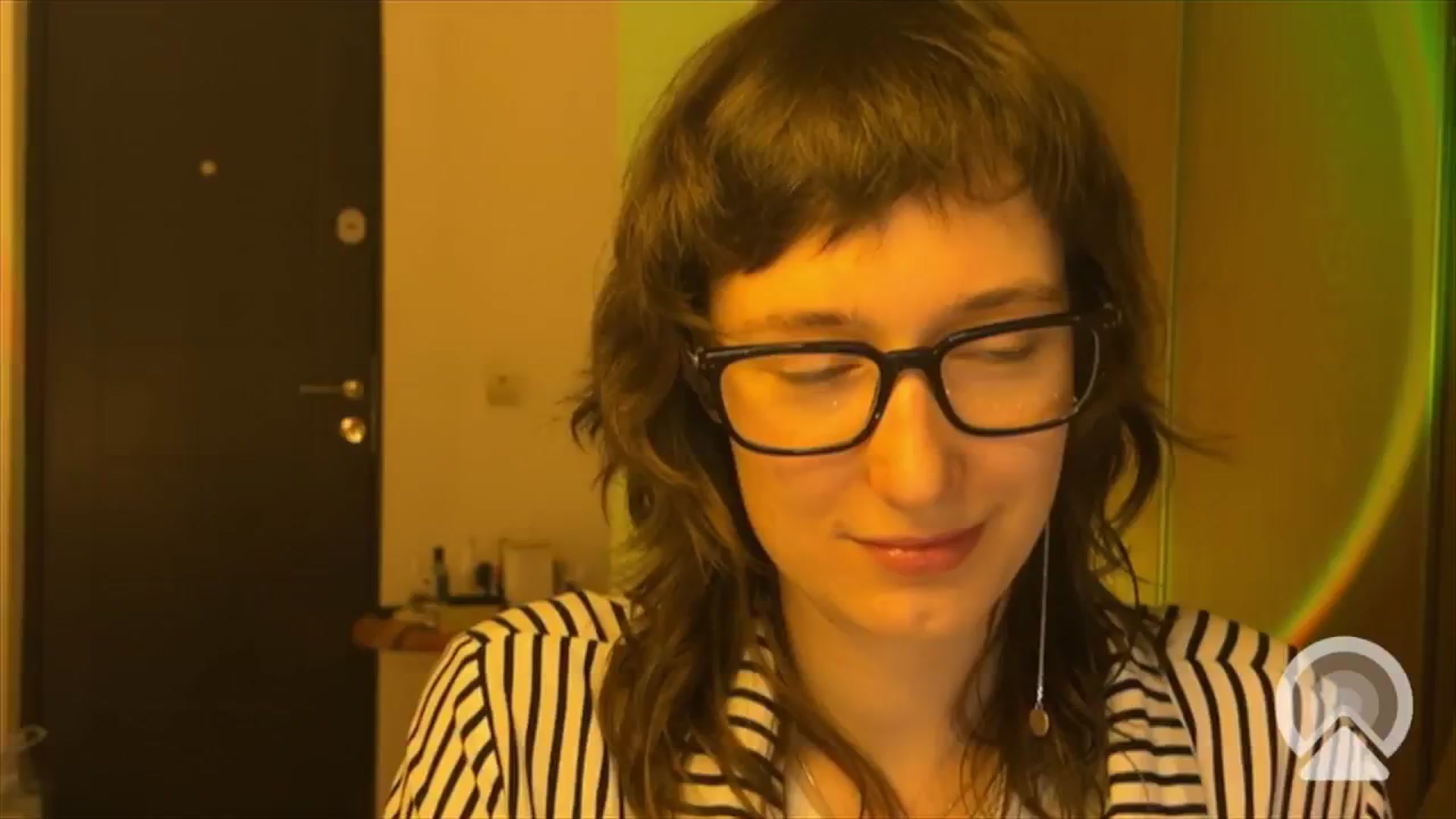 Gallery image thumbnail from LoooneyTunes's myfreecams stream on, 02/22/2025, 19:09 image 18 of 20