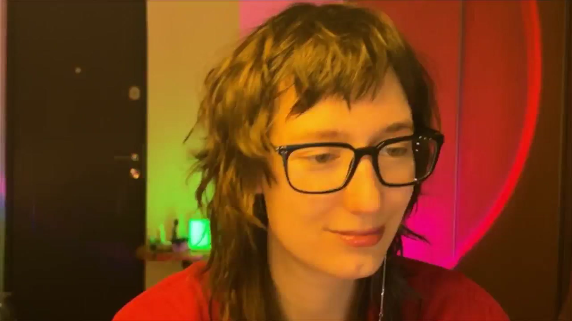 Gallery image thumbnail from LoooneyTunes's myfreecams stream on, 02/23/2025, 19:32 image 12 of 20