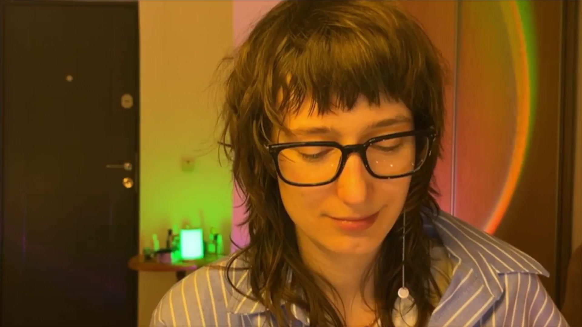 Gallery image thumbnail from LoooneyTunes's myfreecams stream on, 02/24/2025, 23:30 image 7 of 20
