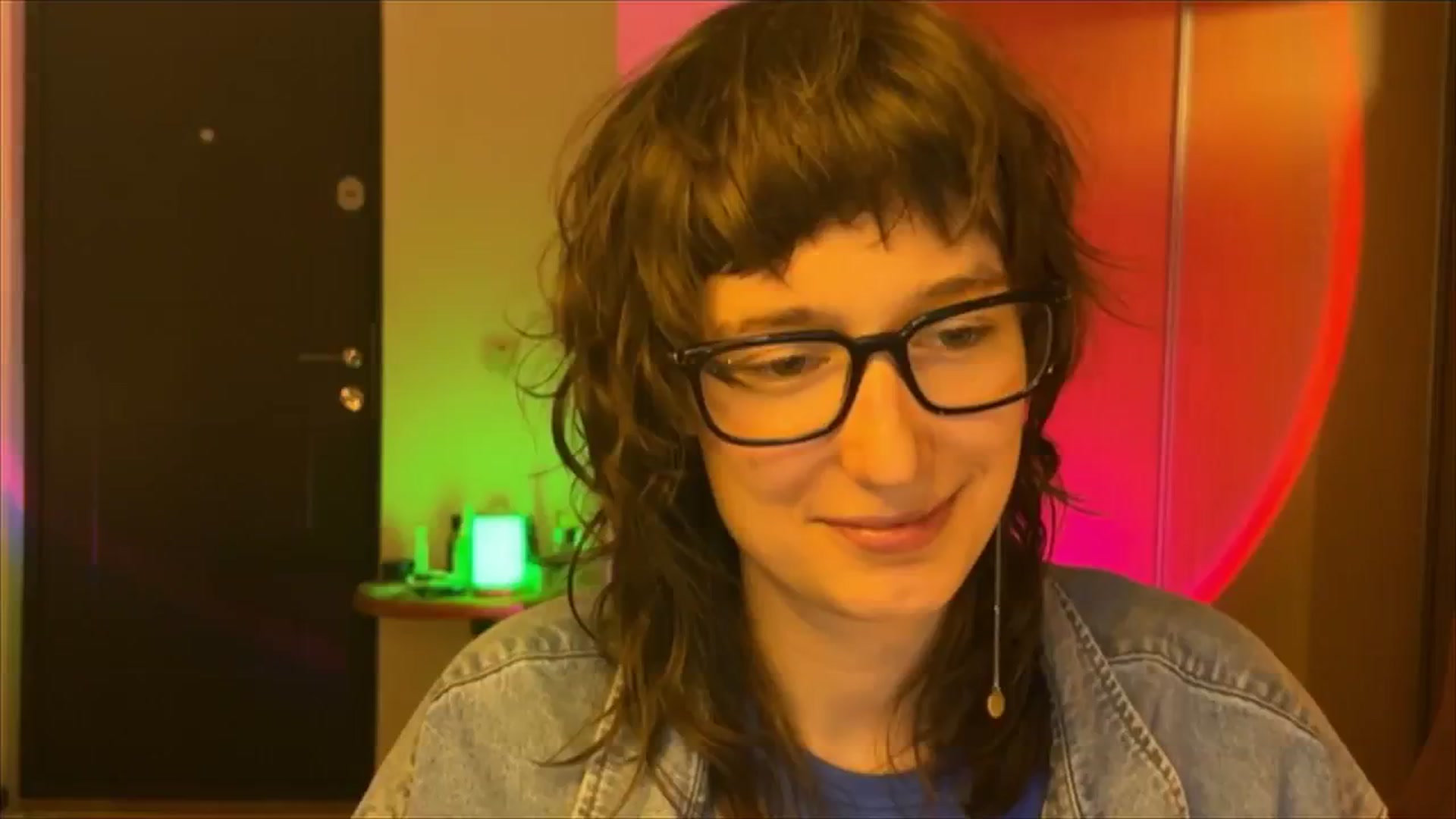 Gallery image thumbnail from LoooneyTunes's myfreecams stream on, 02/25/2025, 19:07 image 12 of 20