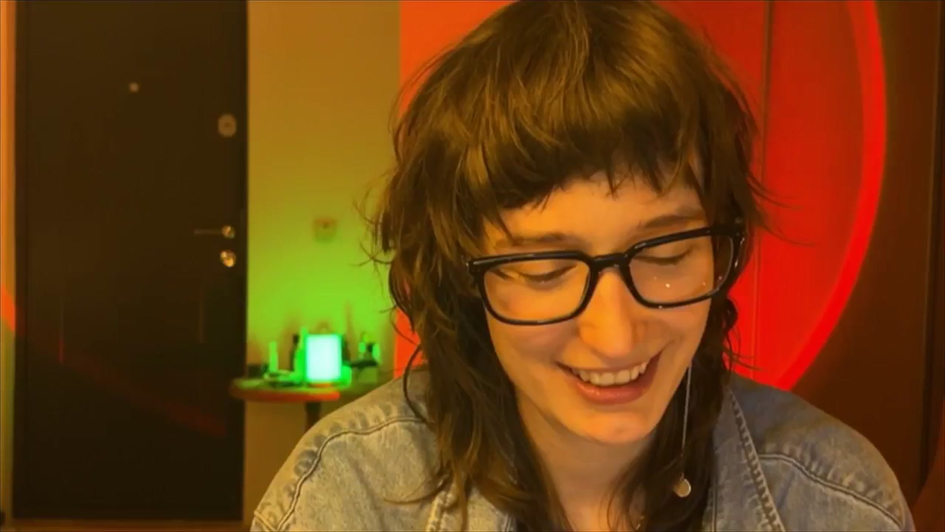Gallery image thumbnail from LoooneyTunes's myfreecams stream on, 02/25/2025, 19:07 image 17 of 20