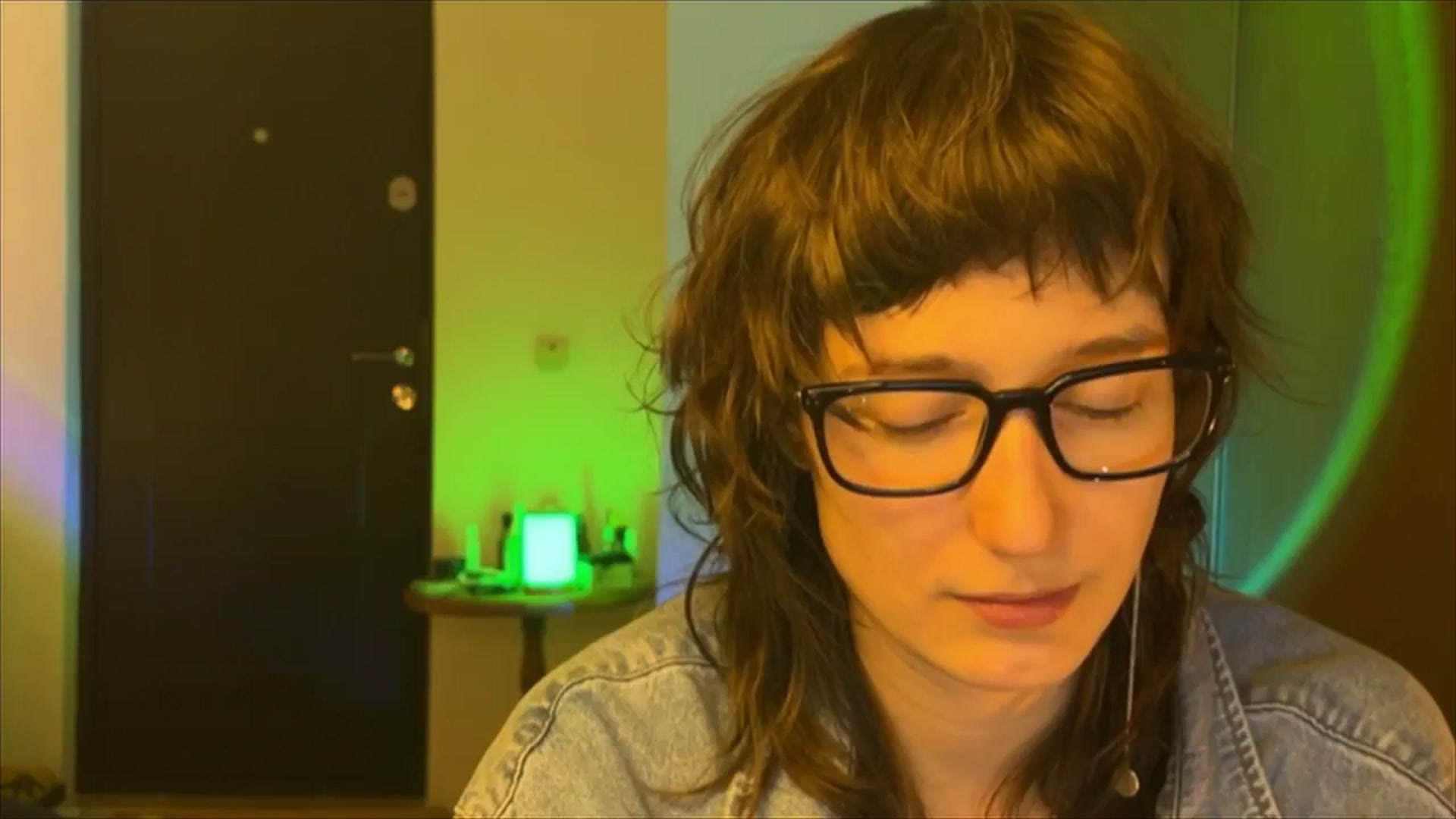 Gallery image thumbnail from LoooneyTunes's myfreecams stream on, 02/25/2025, 19:07 image 18 of 20