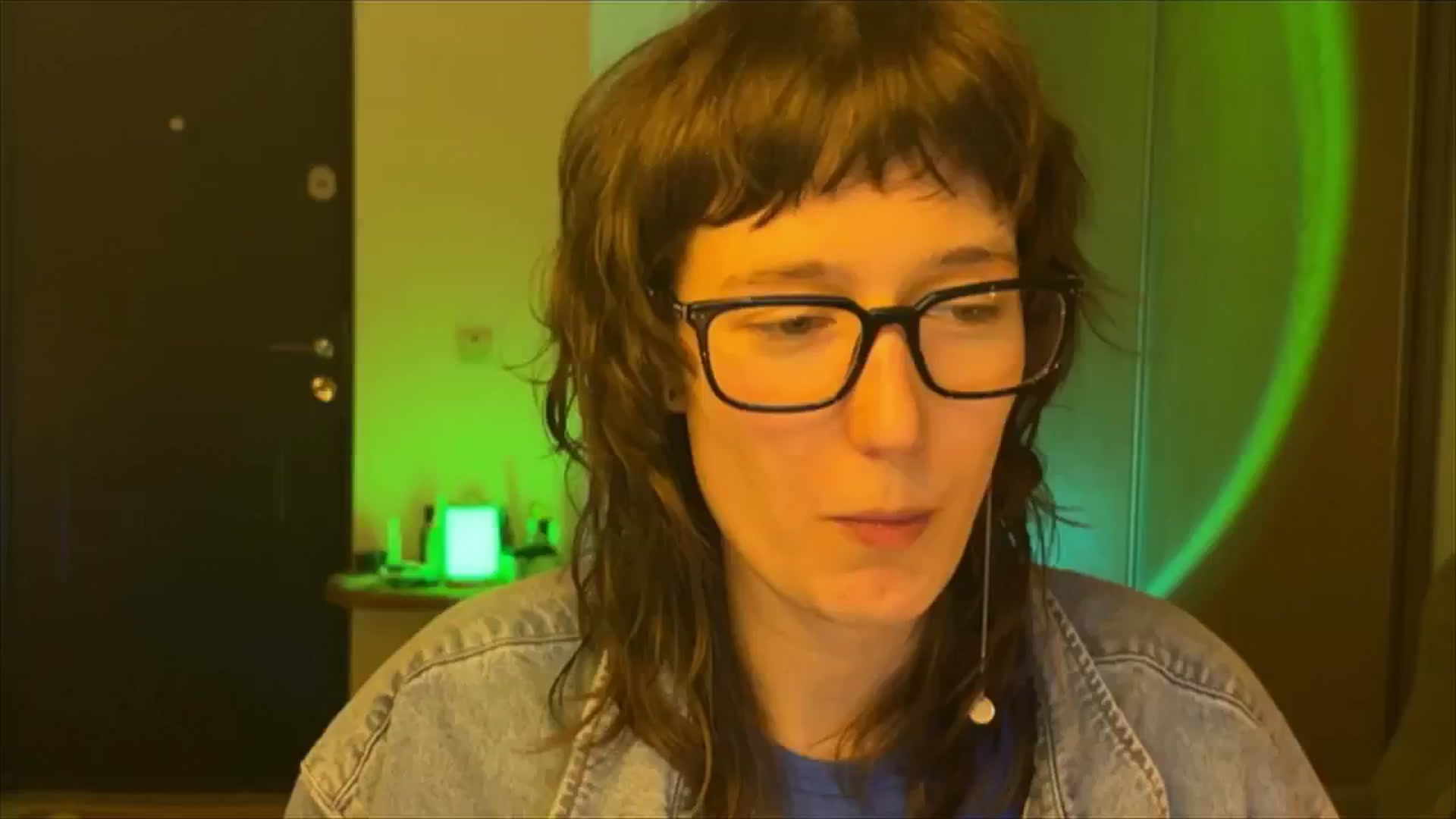 Gallery image thumbnail from LoooneyTunes's myfreecams stream on, 02/25/2025, 19:26 image 13 of 20