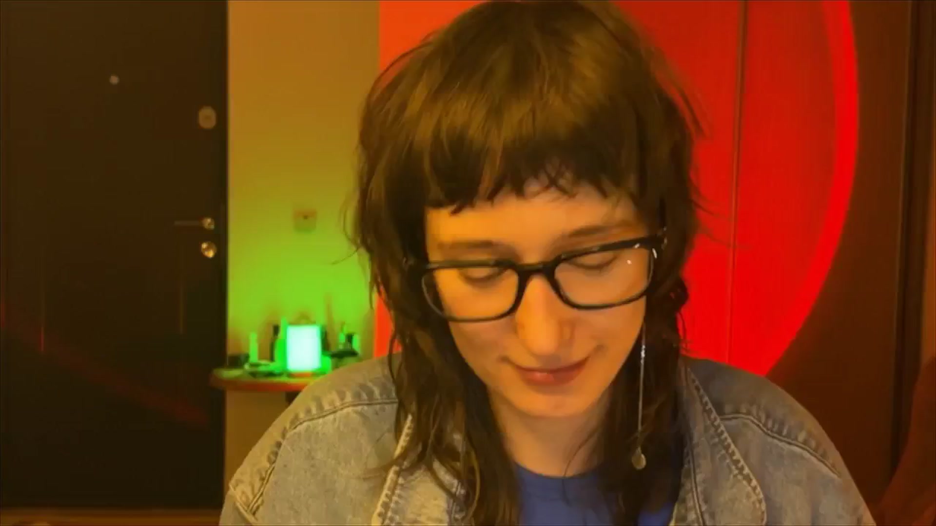 Gallery image thumbnail from LoooneyTunes's myfreecams stream on, 02/25/2025, 19:26 image 18 of 20