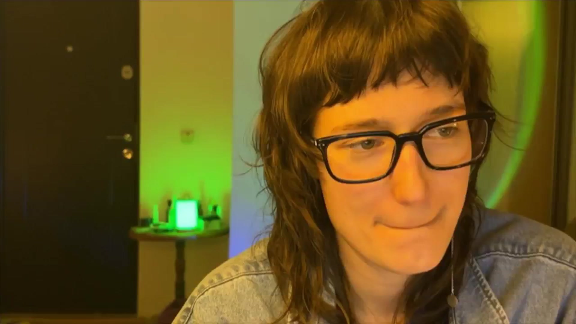 Gallery image thumbnail from LoooneyTunes's myfreecams stream on, 02/25/2025, 20:20 image 18 of 20