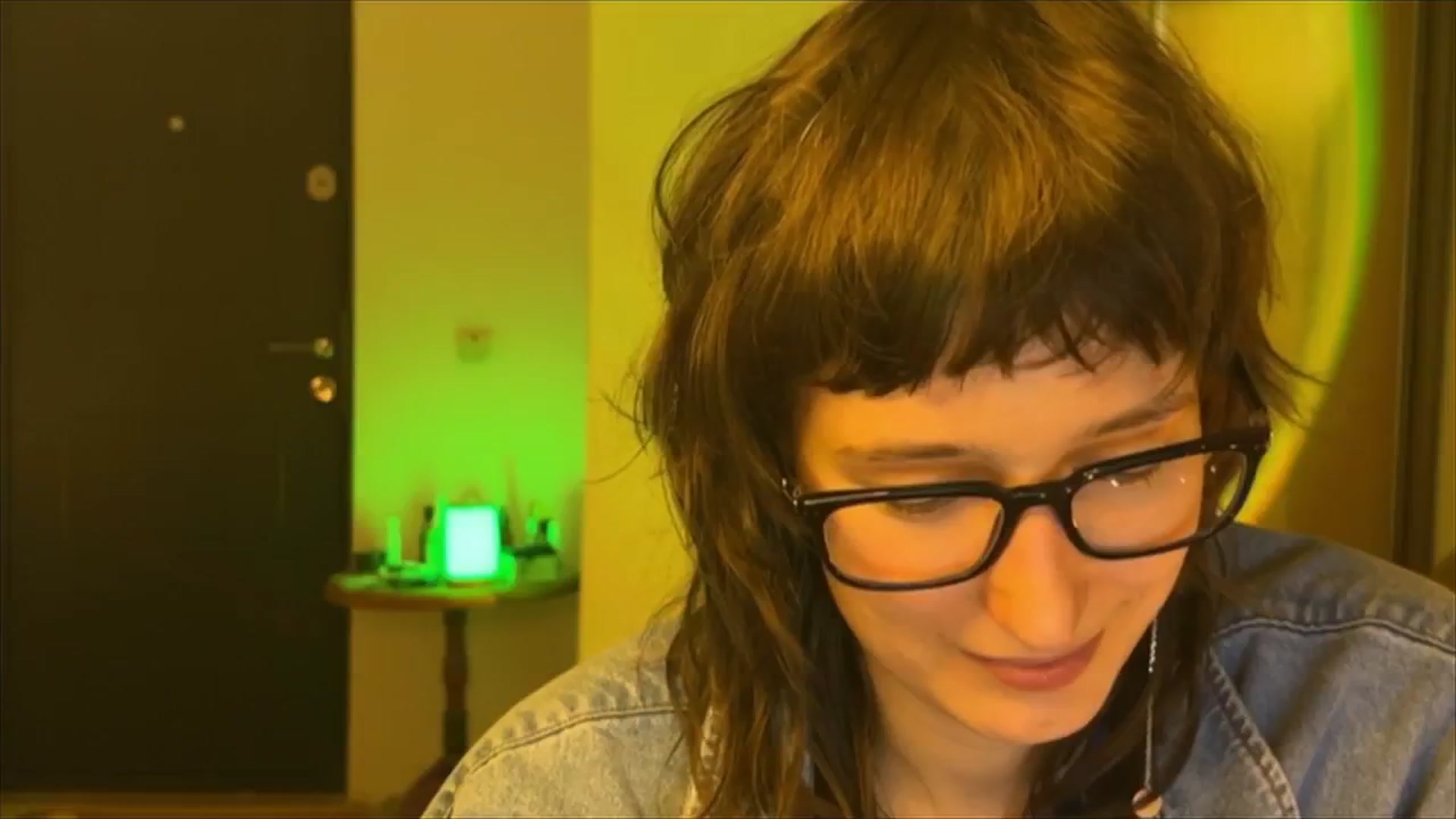 Gallery image thumbnail from LoooneyTunes's myfreecams stream on, 02/25/2025, 20:20 image 15 of 20