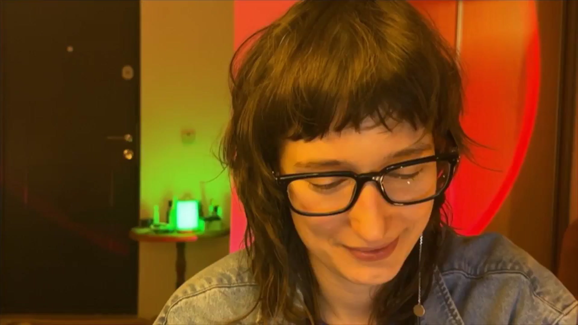 Gallery image thumbnail from LoooneyTunes's myfreecams stream on, 02/25/2025, 20:20 image 20 of 20